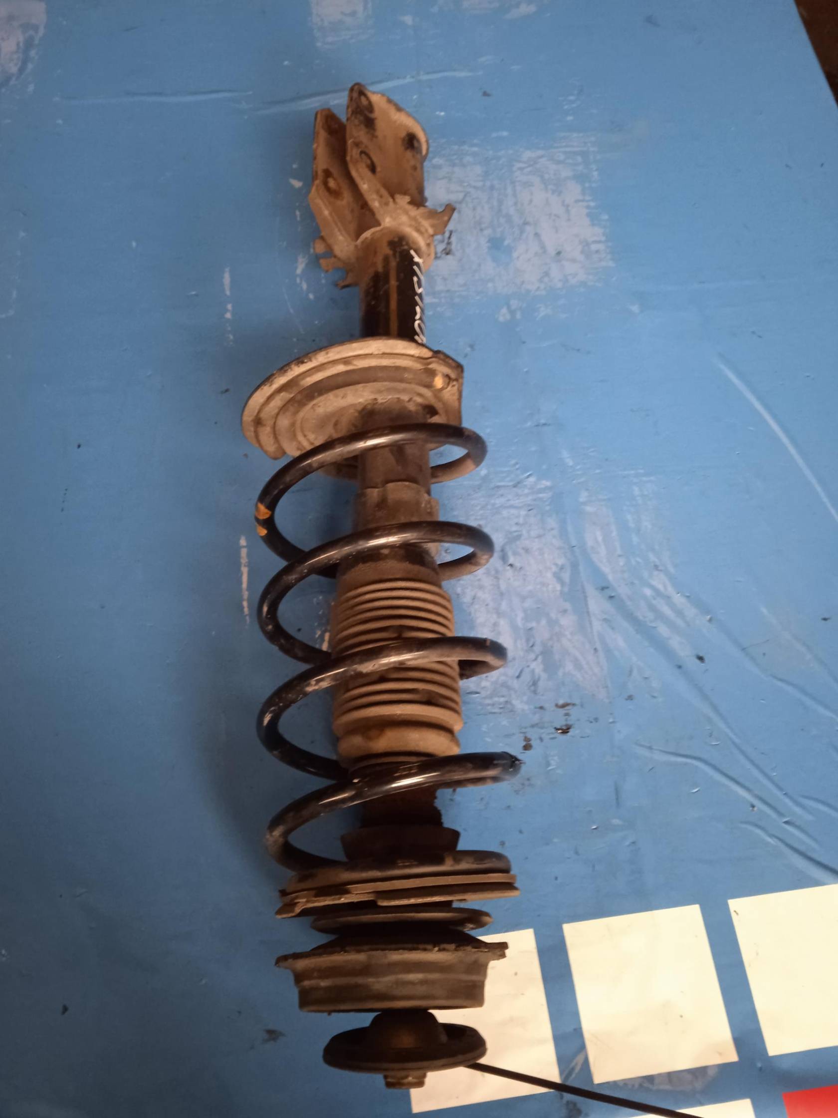 Ammortizzatore ant. dx.